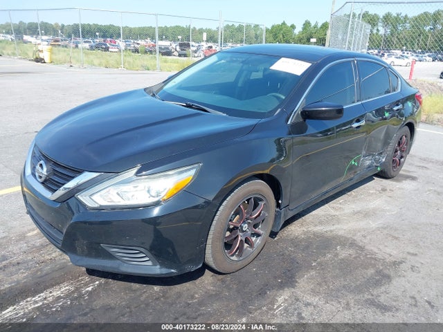Nissan Altima 2.5 S 2017 1N4AL3AP8HC249736 Image 2