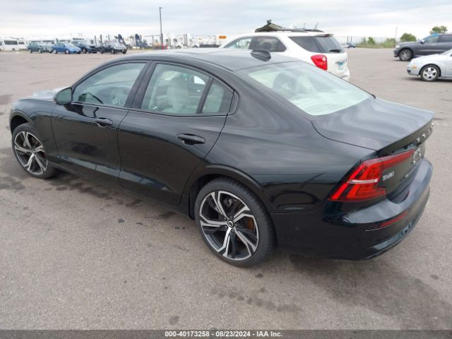 7JRL12TWXPG240696 Volvo S60 B5 Plus Dark Theme