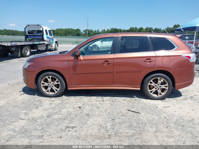 JA4JZ4AX8EZ016196 Mitsubishi OUTLANDER GT