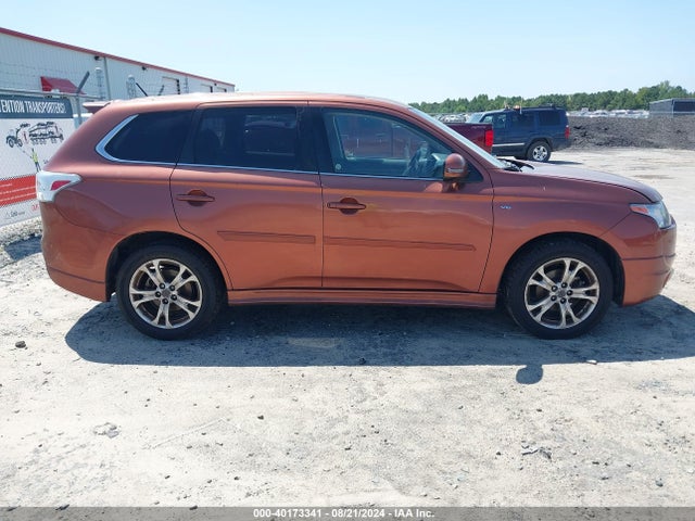JA4JZ4AX8EZ016196 Mitsubishi OUTLANDER GT