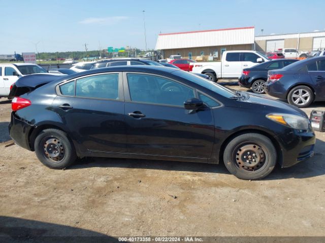 KNAFK4A63E5065558 KIA FORTE LX