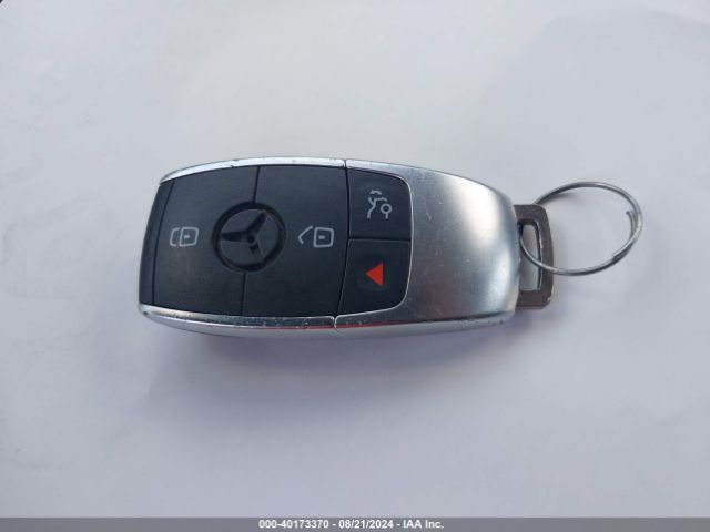 W1K3G4FB6NJ375245 Mercedes-Benz A 220 4matic