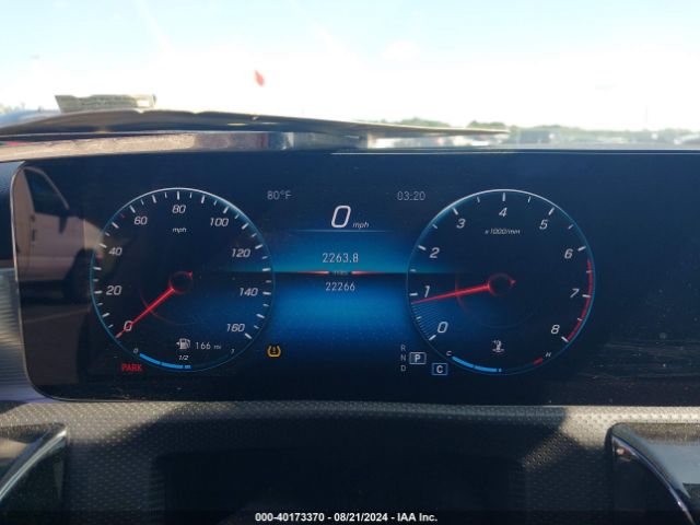 W1K3G4FB6NJ375245 Mercedes-Benz A 220 4matic