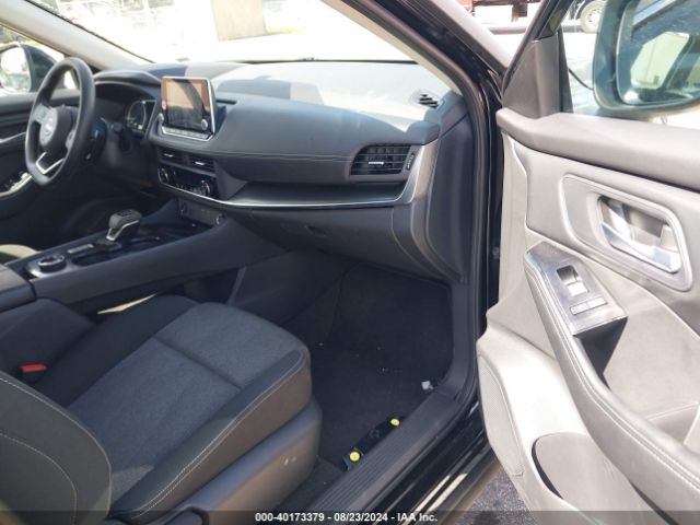 5N1BT3BB7RC707300 Nissan Rogue Sv Intelligent Awd