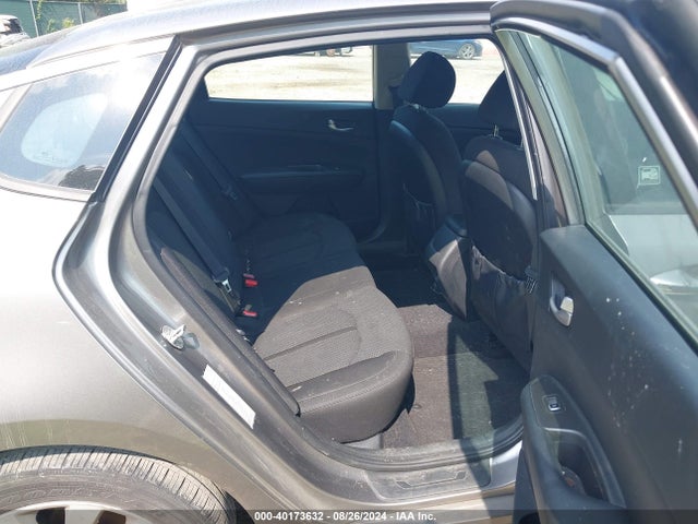 KIA Optima Lx 2017 5XXGT4L34HG123961 Image 8