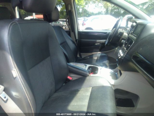 2C4RDGCG3KR742687 Dodge Grand Caravan Sxt