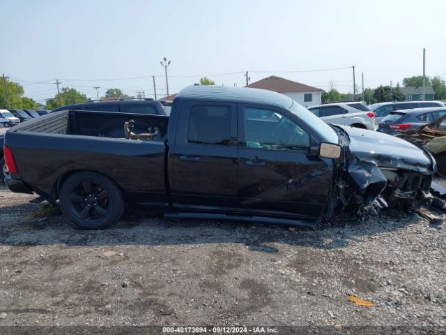1C6RR7FT9JS291702 RAM 1500 Express Quad Cab 4x4 6'4 Box