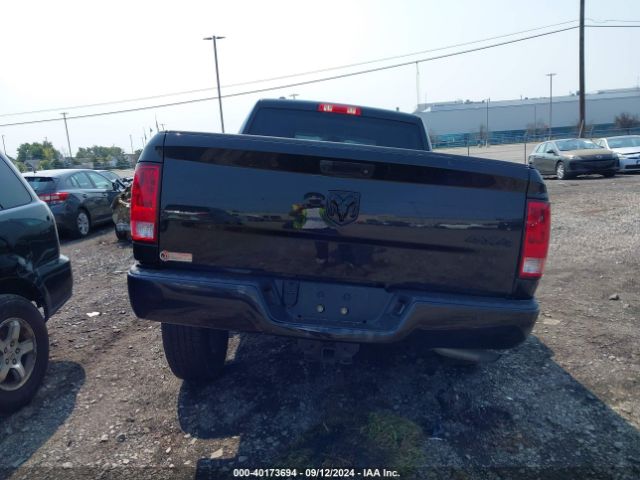 1C6RR7FT9JS291702 RAM 1500 Express Quad Cab 4x4 6'4 Box