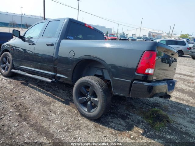1C6RR7FT9JS291702 RAM 1500 Express Quad Cab 4x4 6'4 Box