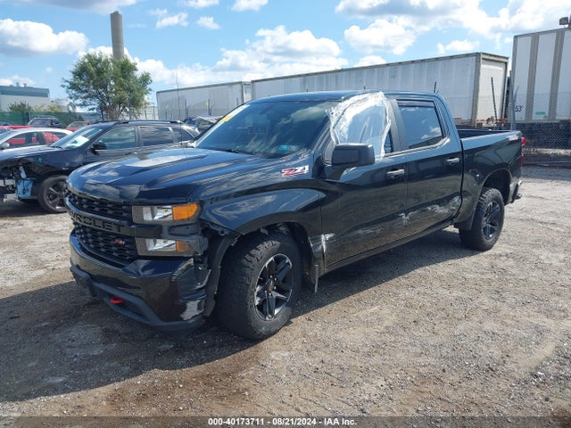 Chevrolet Silverado 1500 Custom Trail Boss 2019 3GCPYCEF3KG178571 Image 2