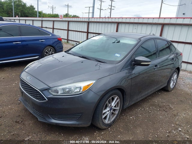 Ford FOCUS SE 2015 1FADP3F27FL363383 Image 2