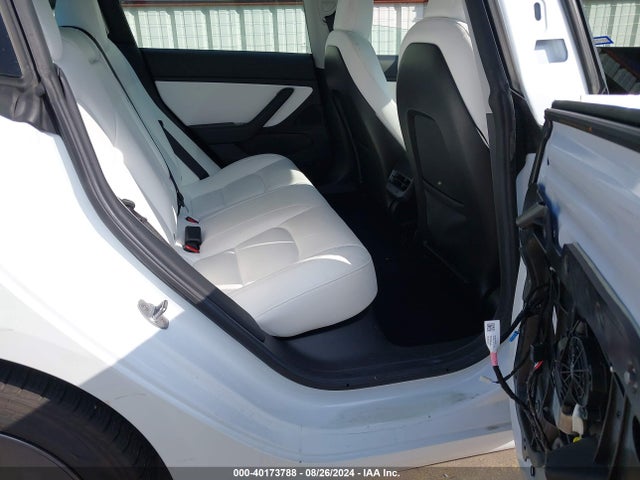 Tesla MODEL 3 2019 5YJ3E1EAXKF486147 Image 8