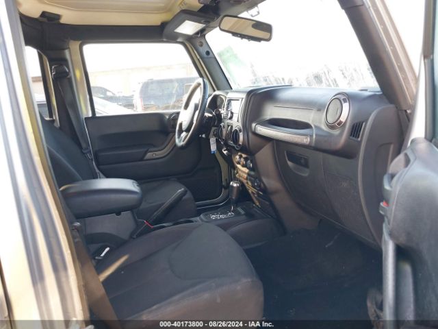 1C4HJWDG5JL921463 Jeep Wrangler Jk Unlimited Sport S 4x4