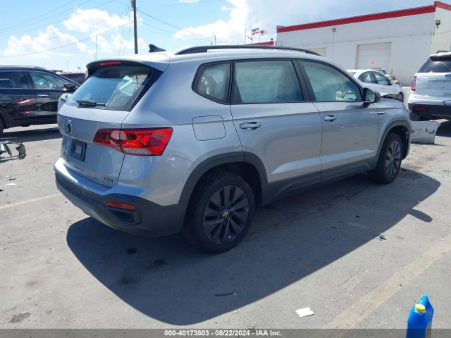 3VVAX7B26NM051564 Volkswagen Taos 1.5t S