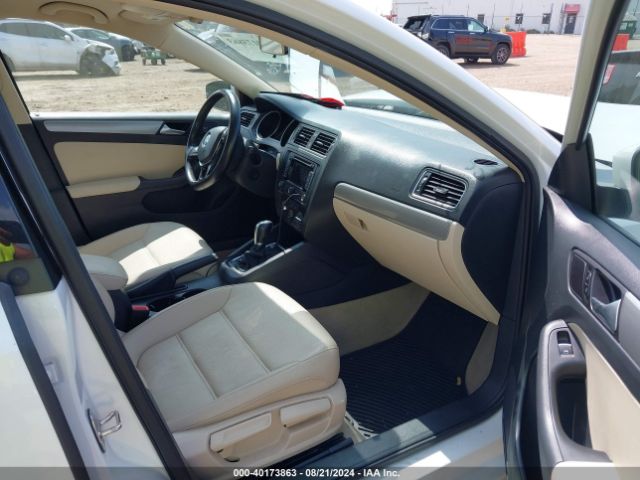 3VWD07AJ1FM230988 Volkswagen Jetta 1.8t Se