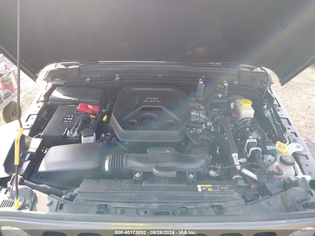 1C4HJXDN8LW138157 Jeep Wrangler Unlimited Sport S 4x4
