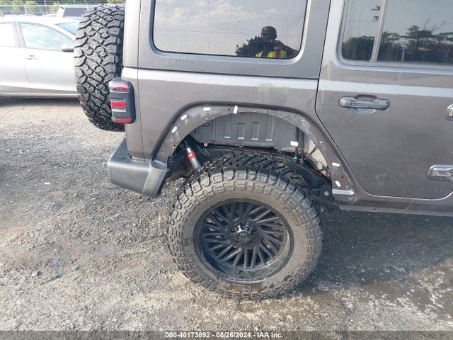 1C4HJXDN8LW138157 Jeep Wrangler Unlimited Sport S 4x4
