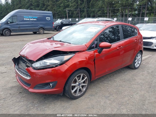 Ford FIESTA SE 2019 3FADP4EJ5KM106763 Image 2