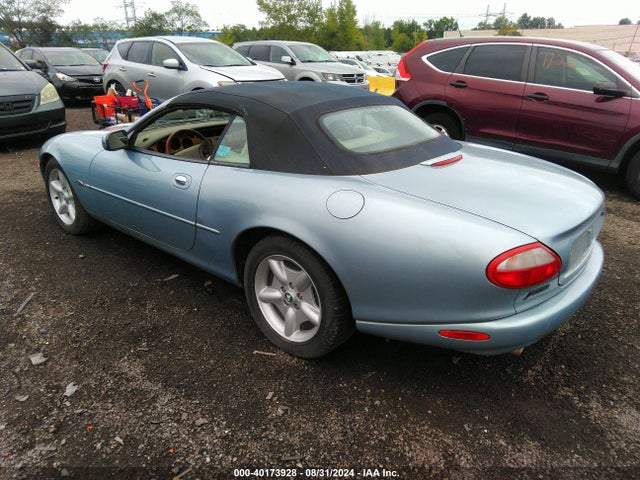 1997 JAGUAR XK8 SAJGX2745VC002946 Photo 2