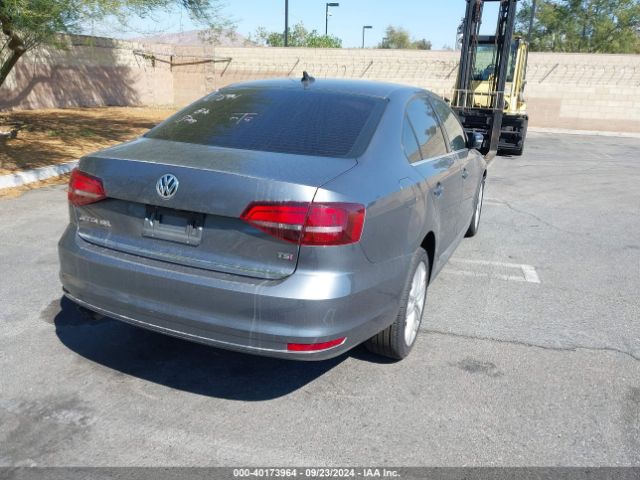 3VWL17AJ5HM381585 Volkswagen Jetta 1.8t Sel/1.8t Sel Premium