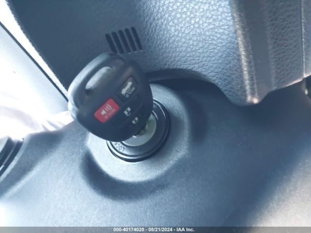 5YFBURHE4FP275175 Toyota Corolla Le Plus