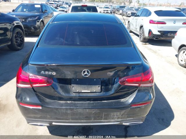 W1K3G4EB7LW045292 Mercedes-Benz A 220