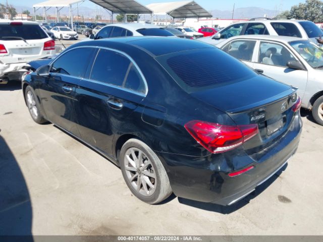 W1K3G4EB7LW045292 Mercedes-Benz A 220