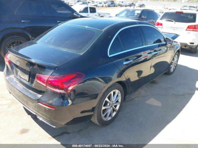 W1K3G4EB7LW045292 Mercedes-Benz A 220