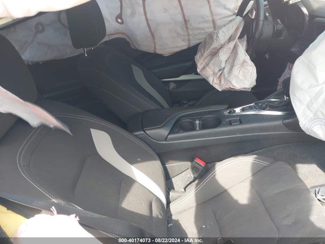Chevrolet Camaro 1lt 2018 1G1FB1RS4J0191656 Image 5