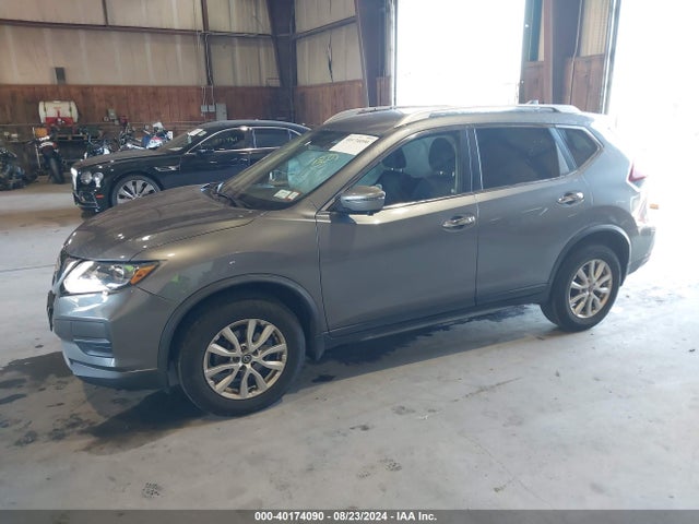 Nissan ROGUE SV 2018 KNMAT2MV8JP622738 Image 2
