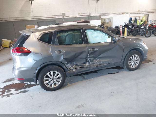 Nissan ROGUE SV 2018 KNMAT2MV8JP622738 Image 4