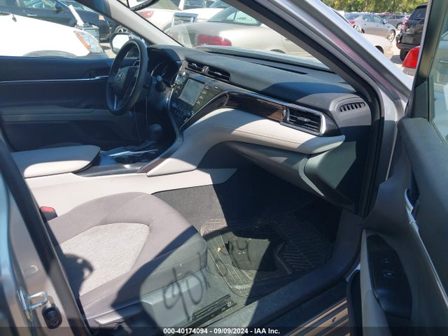 Toyota CAMRY LE 2018 4T1B11HK4JU534285 Image 5