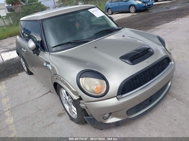 2011 MINI COOPER WMWSU3C52BT091891 Photo 5