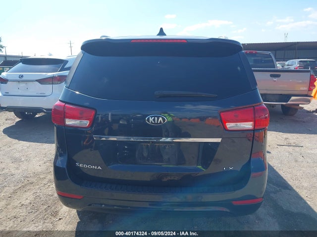 KIA SEDONA LX 2016 KNDMB5C14G6089768 Image 16