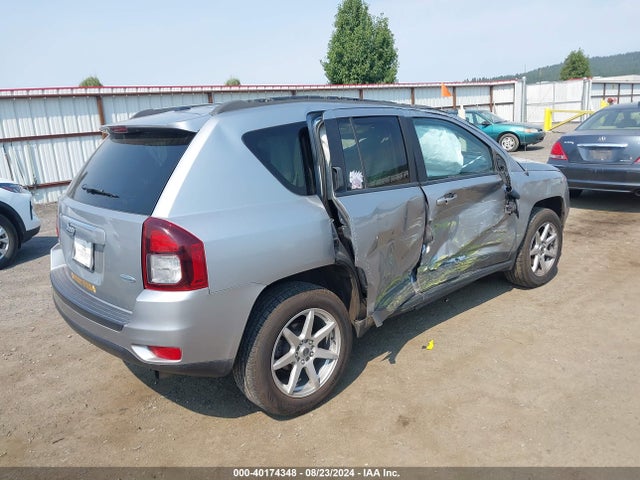 Jeep Compass Latitude 4x4 2017 1C4NJDEB8HD121741 Image 4