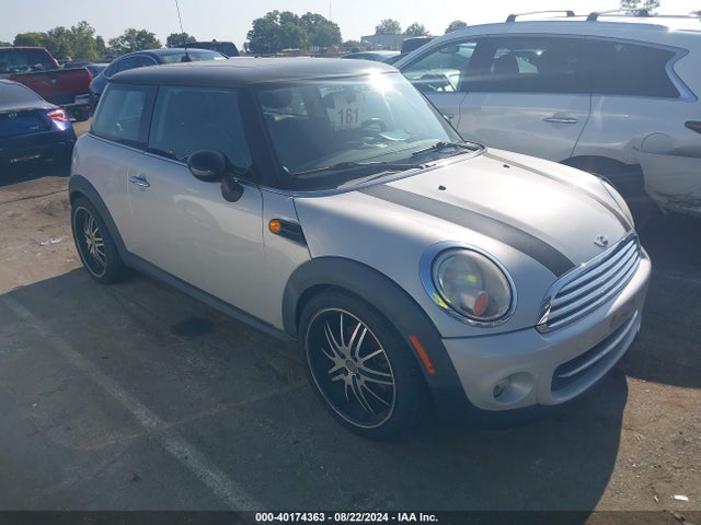 2011 MINI COOPER WMWSU3C5XBT094036 Photo 0