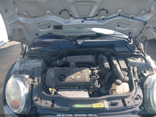 2011 MINI COOPER WMWSU3C5XBT094036 Photo 9