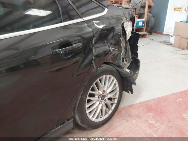 1FADP3J21EL243259 Ford Focus Titanium