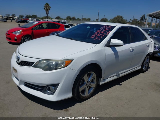 Toyota CAMRY SE 2014 4T1BF1FK2EU445972 Image 2