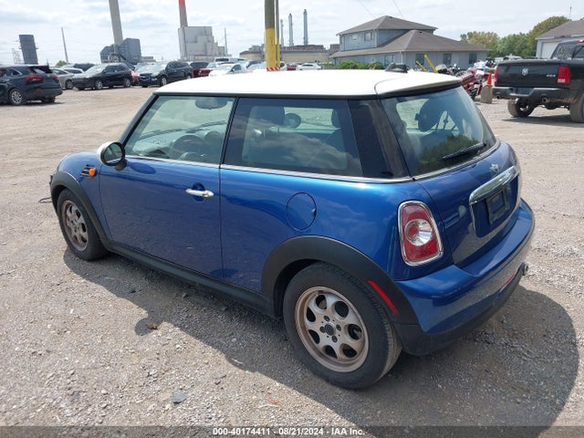 2013 MINI HARDTOP WMWSU3C51DT545051 Photo 2