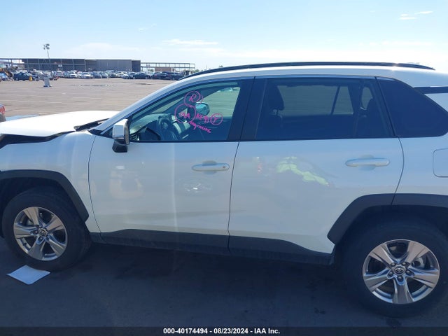 Toyota Rav4 Xle 2022 2T3W1RFVXNW202247 Image 14