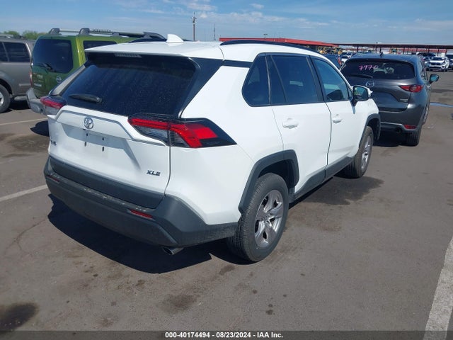 Toyota Rav4 Xle 2022 2T3W1RFVXNW202247 Image 4