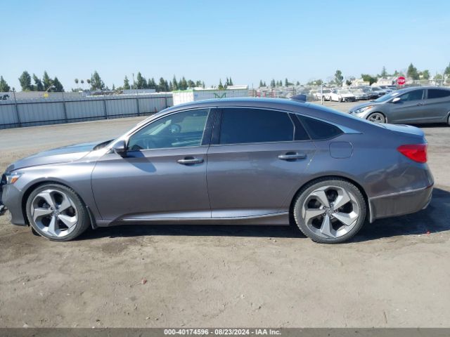 1HGCV2F99JA019000 Honda Accord Touring 2.0t