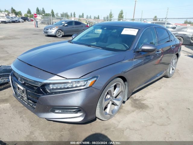 1HGCV2F99JA019000 Honda Accord Touring 2.0t