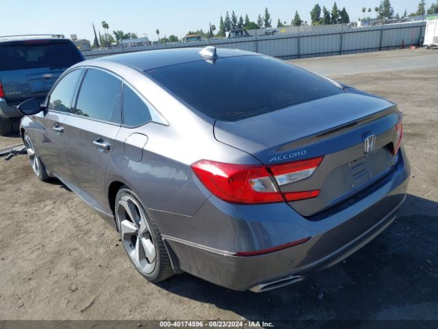 1HGCV2F99JA019000 Honda Accord Touring 2.0t