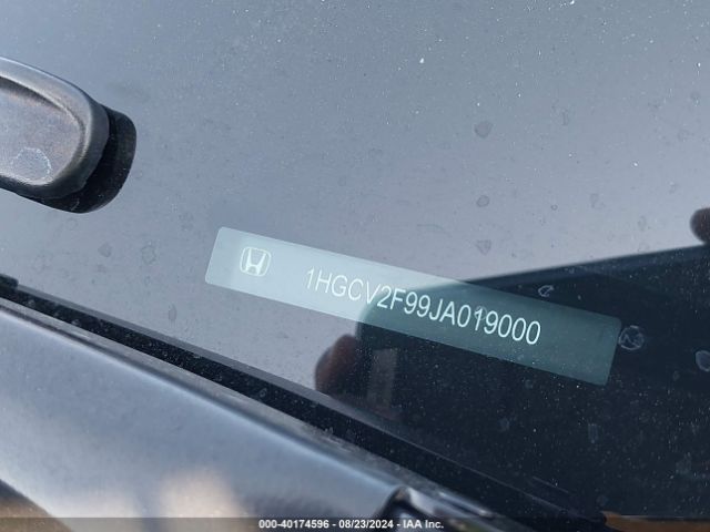 1HGCV2F99JA019000 Honda Accord Touring 2.0t