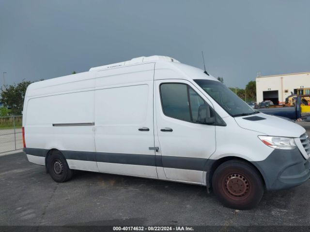 WDYPF1CD2KP029905 Freightliner Sprinter 2500 High Roof V6