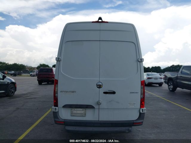 WDYPF1CD2KP029905 Freightliner Sprinter 2500 High Roof V6