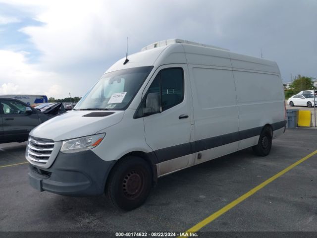 WDYPF1CD2KP029905 Freightliner Sprinter 2500 High Roof V6