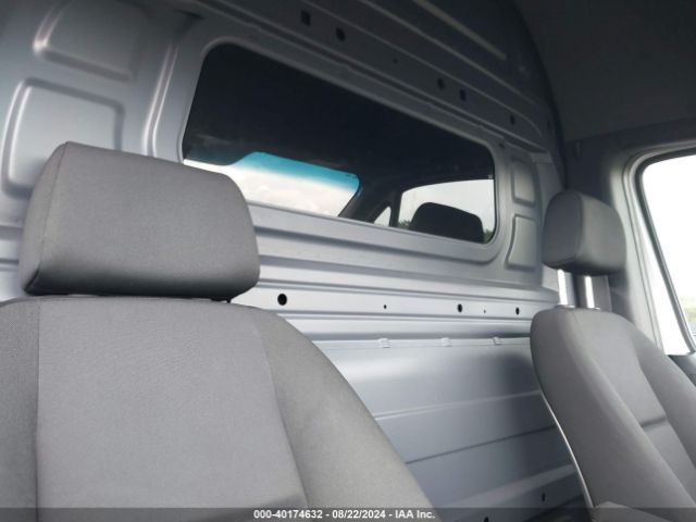 WDYPF1CD2KP029905 Freightliner Sprinter 2500 High Roof V6